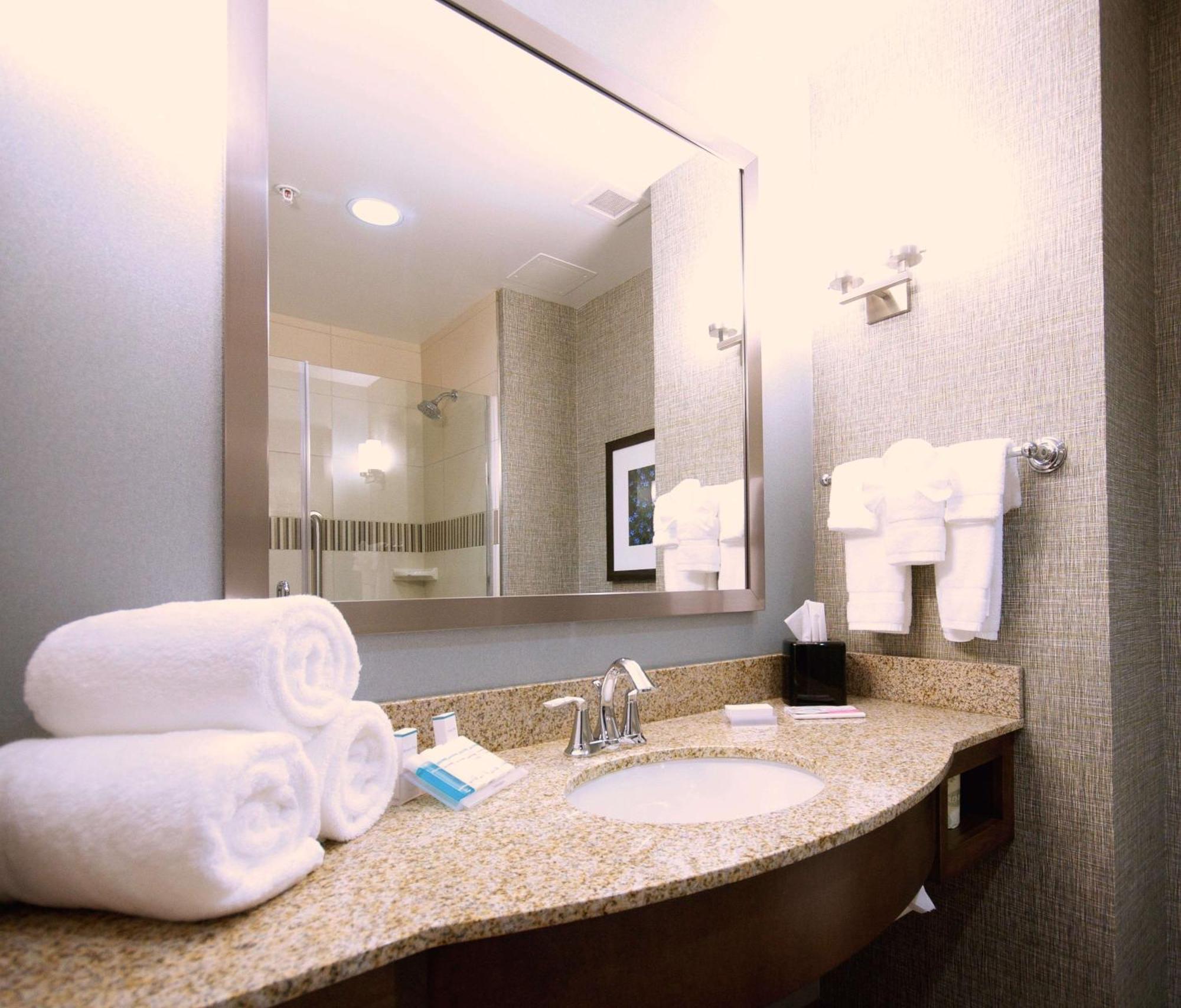 Hilton Garden Inn Гікорі Екстер'єр фото